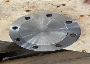 방청유 표면 처리된 석유 Class 300 강철 플랜지 1/2”-48” 나사 연결